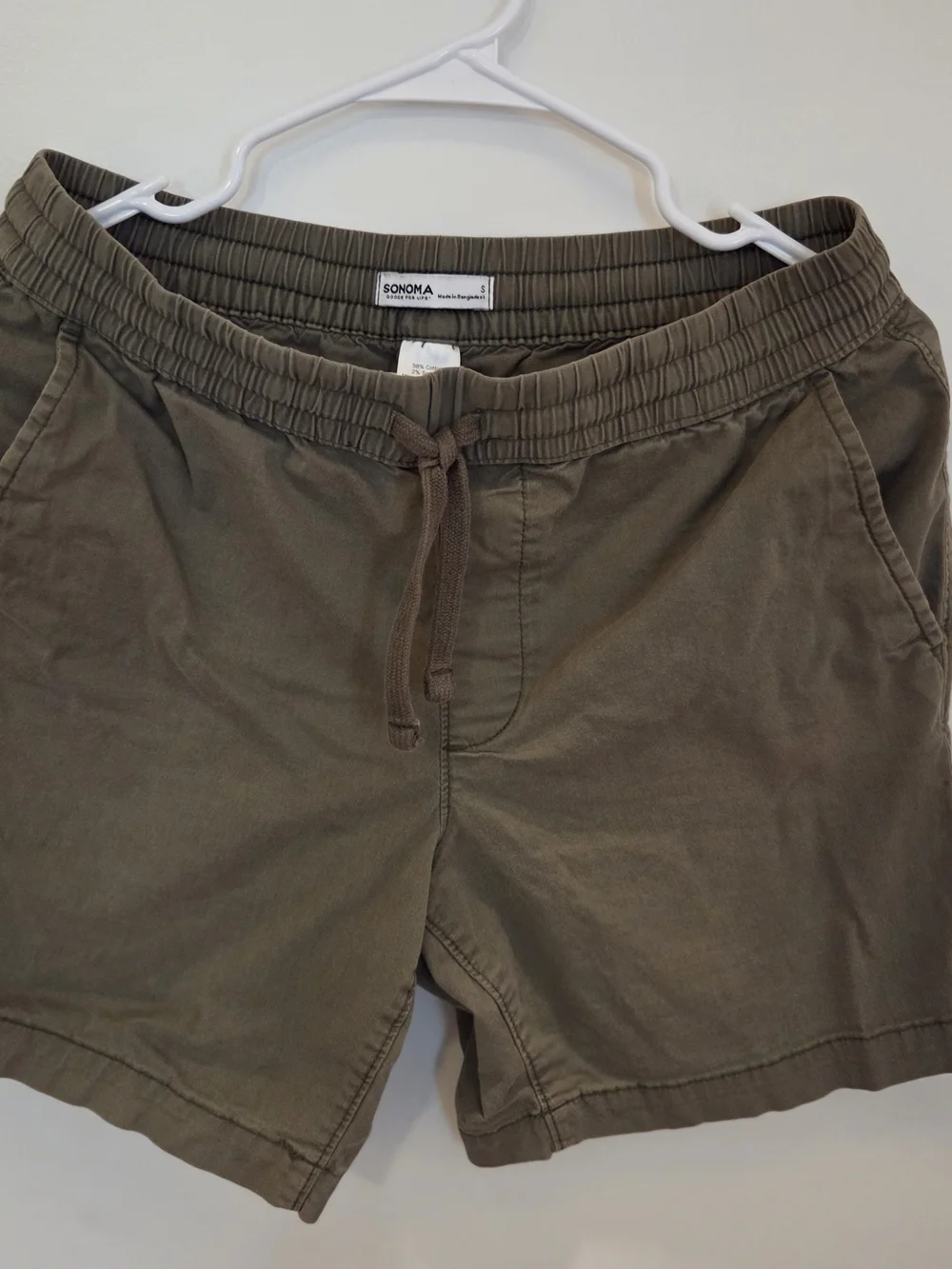 Sonoma Men's Drawstring Shorts in Olive Green
